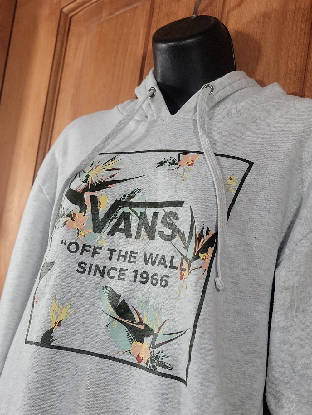 3/$10 *Vans Tropical Cropped Hoodie - Picture 3 of 12
